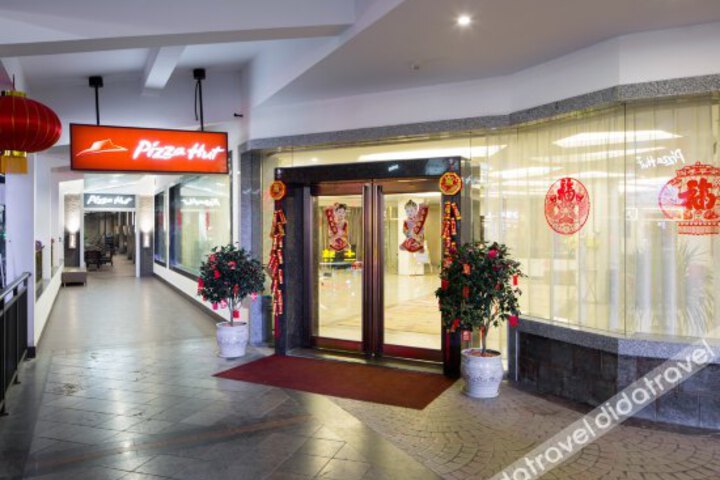 Regency Holiday Hotel
