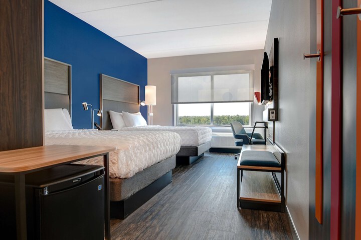 2 Queen Beds (7 of 23)