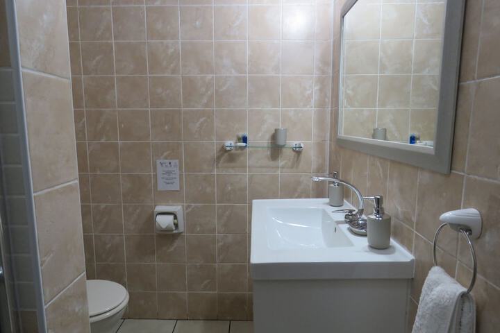 Room 45 of 76