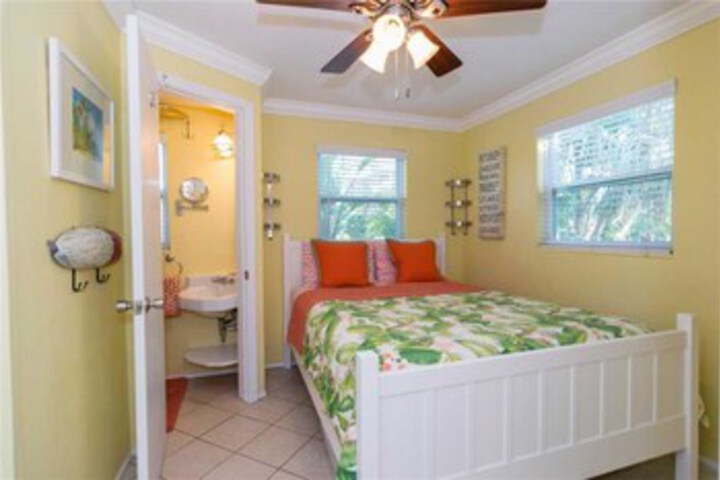 Room 34 of 43