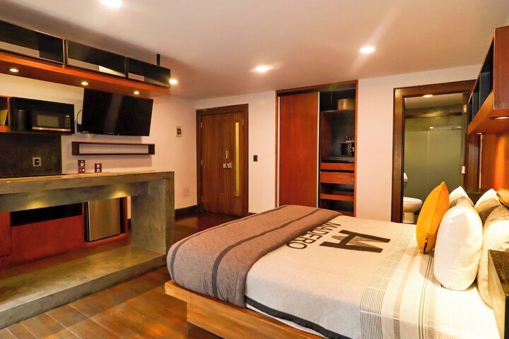 Photo of Madero Hotel & Suites