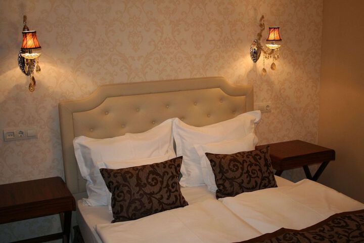 Room 14 of 40