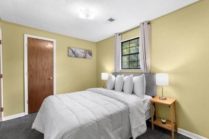 Room 1 of 41
