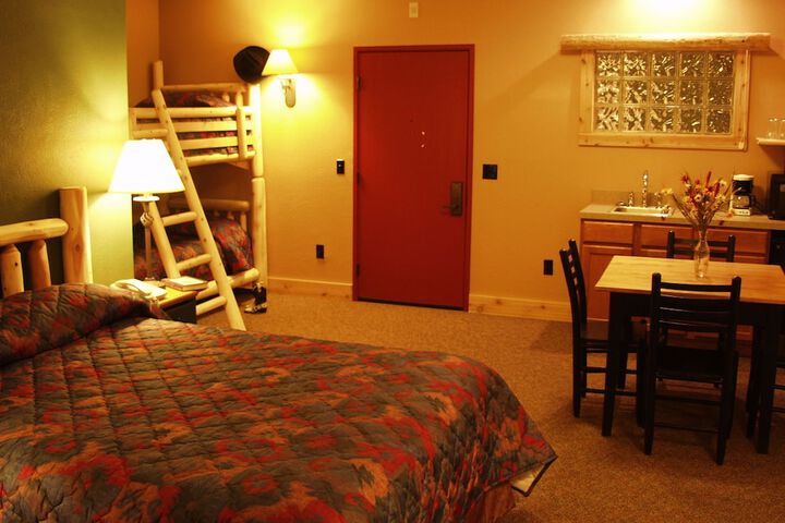 Room 25 of 85