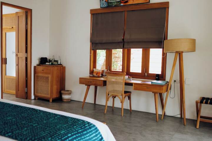 Room 12 of 81