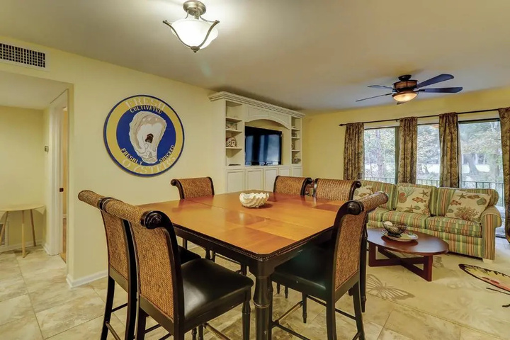 Room 5 of 15