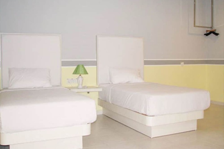 Room 7 of 24