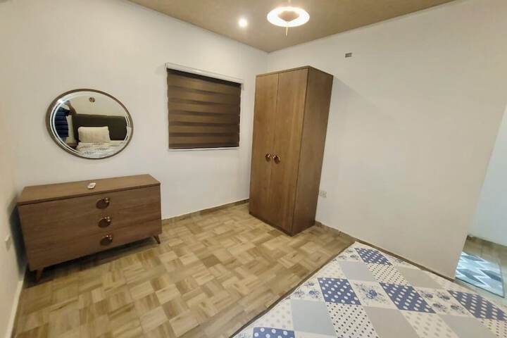 Room 8 of 29
