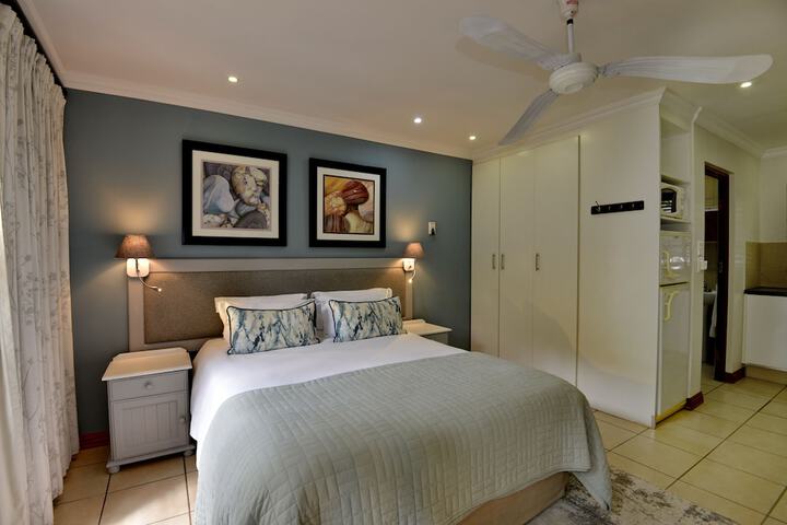 Room 15 of 128
