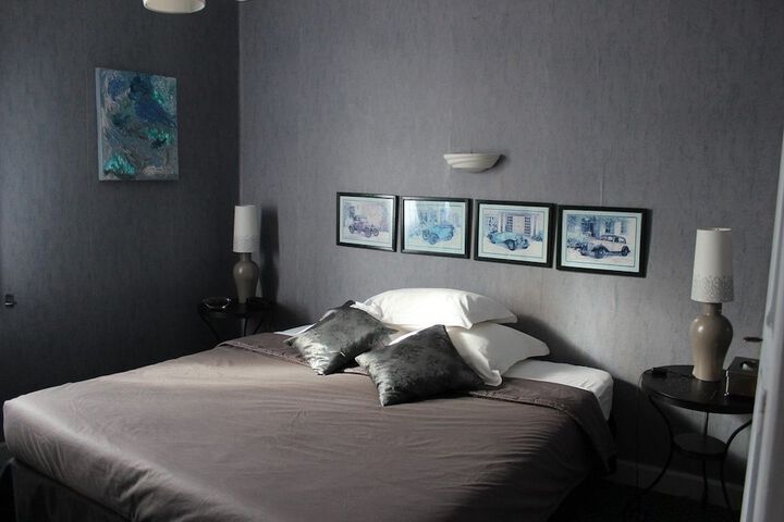 Room 4 of 4