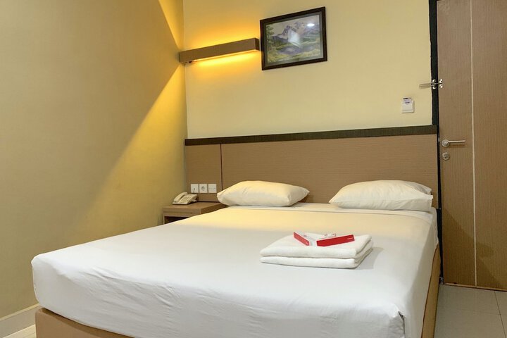 Room 8 of 23