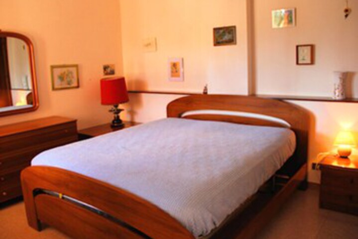 Room 26 of 40