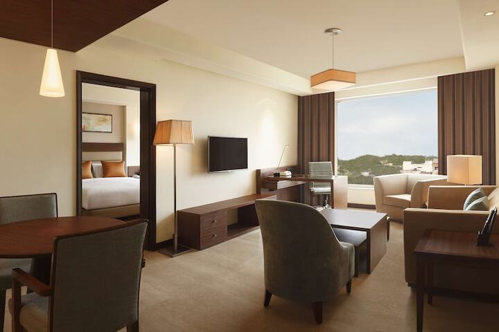 Room 21 of 84