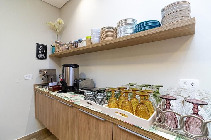 Breakfast/Coffee Service 15 of 27