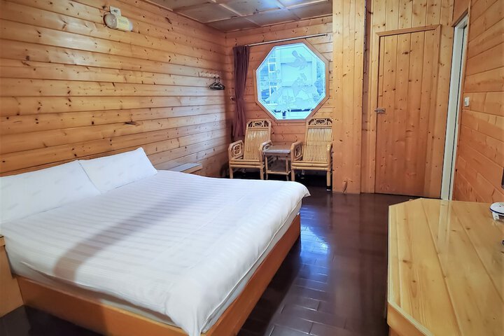Room 18 of 59