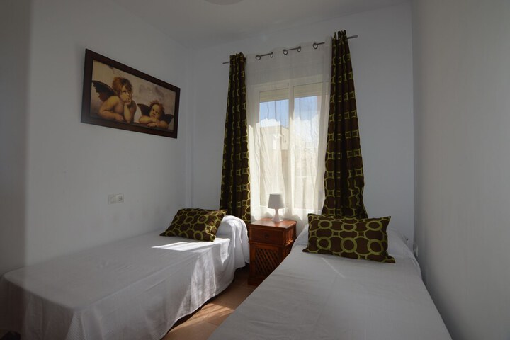Room 5 of 17