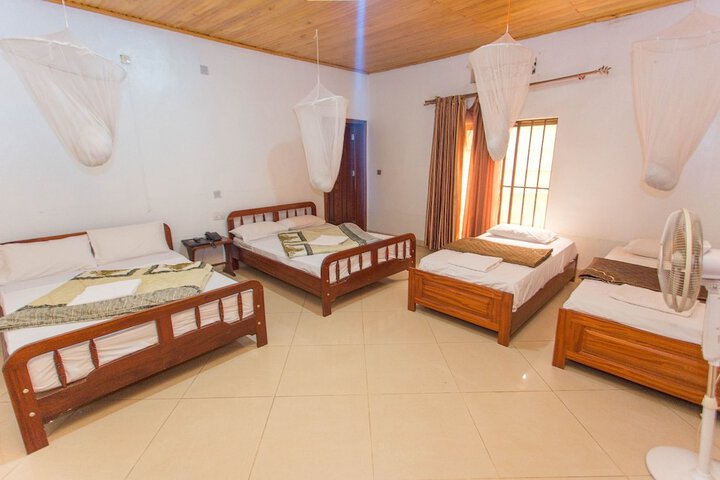 Room 5 of 44