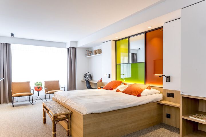 Room 17 of 68