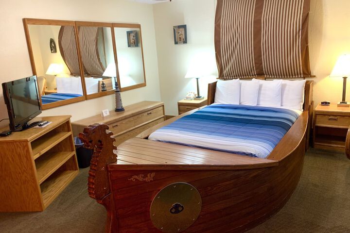 2 Queen Beds (54 of 99)
