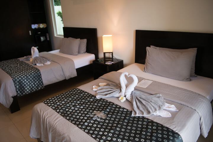 Room 10 of 42