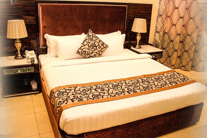 Room 5 of 23