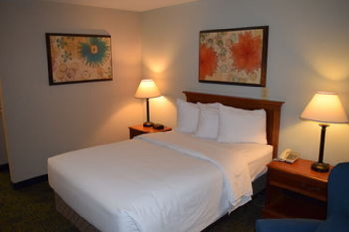 Room 25 of 54