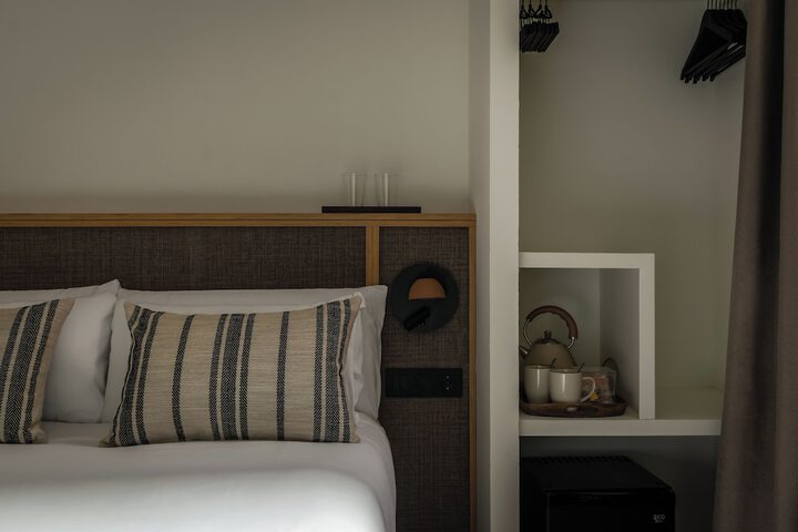 Room 10 of 36