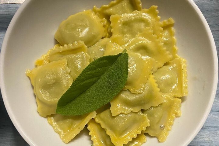 Dining 5 of 11