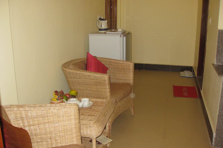Room 7 of 32