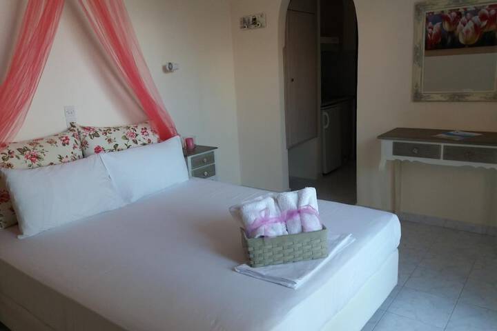 Room 8 of 70