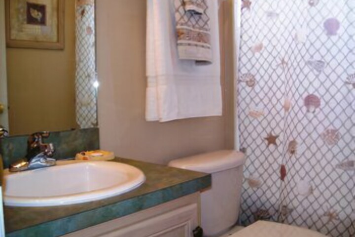 Room 12 of 46