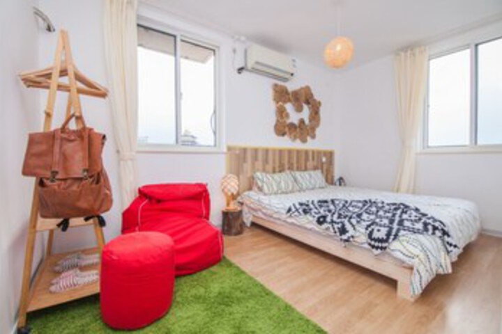 Room 14 of 15