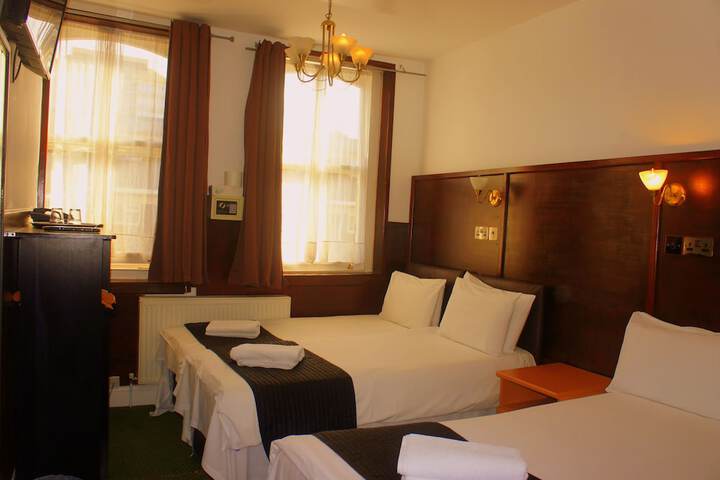 Room 40 of 127