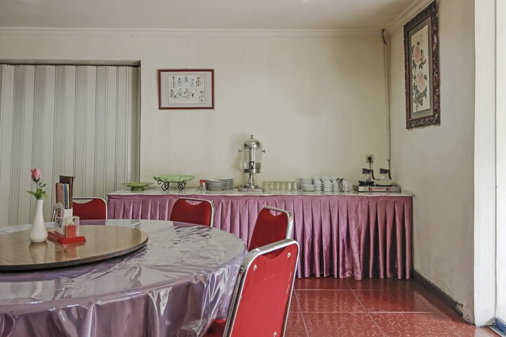 Dining 11 of 43