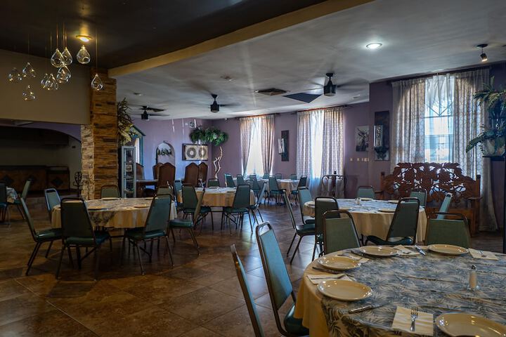 Dining 17 of 25