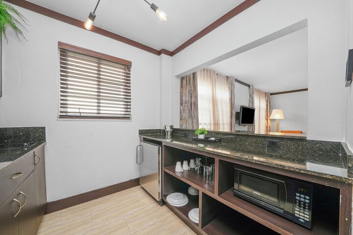 Private kitchenette