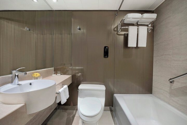Room 14 of 30