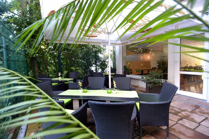 Terrace/Patio 38 of 40