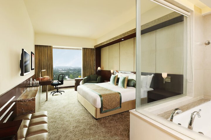 Room 3 of 104