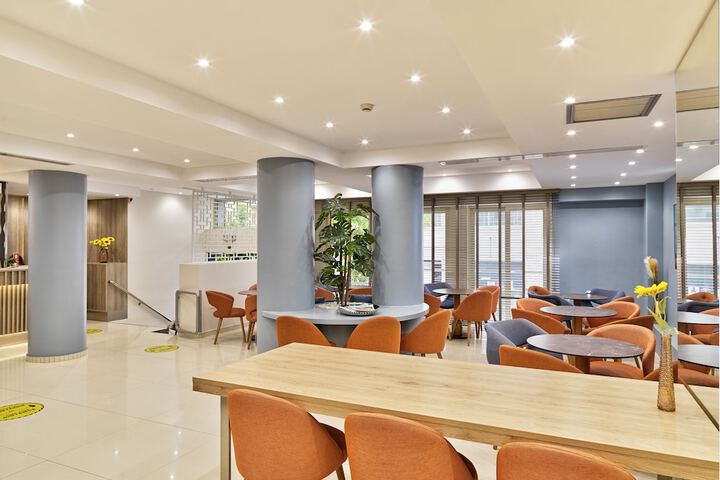 Hotel Lobby