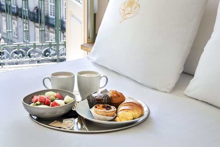 Breakfast/Coffee Service 35 of 49