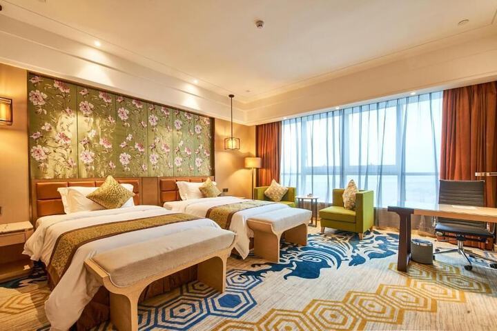 Room 20 of 39