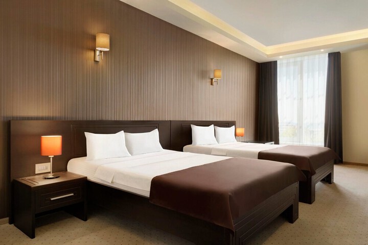 Room 26 of 62
