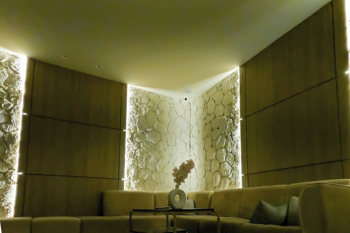 Hotel Interior 18 of 227