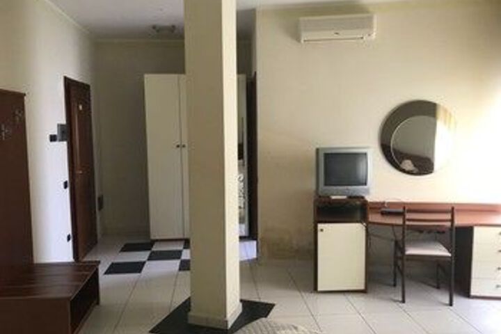 Room 16 of 20