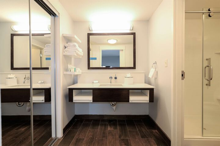 Bathroom shower