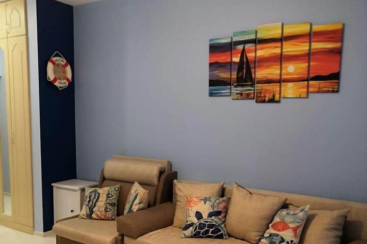 Room 18 of 40