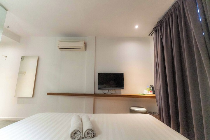 Room 27 of 54