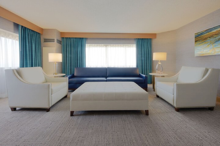 Chelsea Classic Room with 1 King Bed (23 of 54)