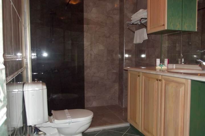 Clean Restrooms